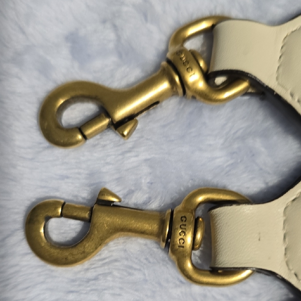 Gucci Cream Clutch with Crystal Bee Embellishment - Picture 8 of 16